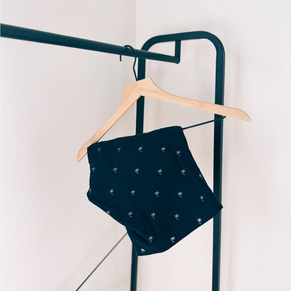 H&M palm tree men’s shorts - Picture 4 of 10